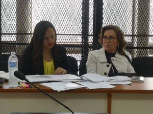 Defensa expone argumentos para que Sandra Torres pueda salir de prisión