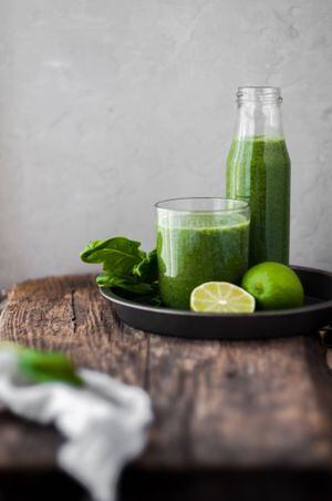 Estes 3 smoothies verdes são perfeitos para acelerar seu metabolismo