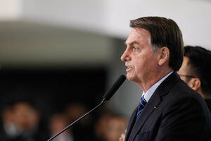 Bolsonaro ataca PSL e avalia trocar de partido