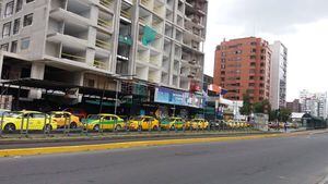 Caravanas de taxis se movilizan al Centro de Quito