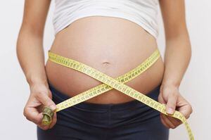 Cómo evitar la pregorexia, el miedo a lucir la barriga durante el embarazo