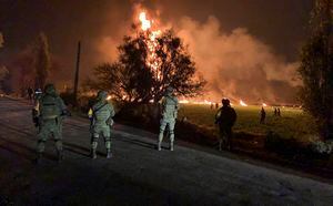Explosión de oleoducto deja 66 fallecidos en México: autoridades cifran en 85 los desaparecidos