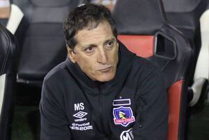 Colo Colo reafirma confianza a Mario Salas y "pase lo que pase" seguirá en la banca hasta fin de año