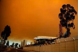 Incendio de Peñuelas: dos mil hectáreas quemadas, 25 mil evacuados e inician acciones penales contra causantes del fuego