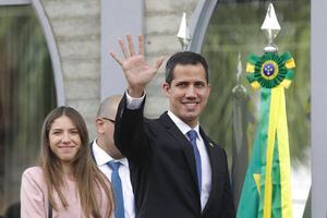 "Si vuelvo a Venezuela y quedo preso, habrá un levantamiento popular": Guaidó regresa a Caracas blindado por una fuerte defensa internacional