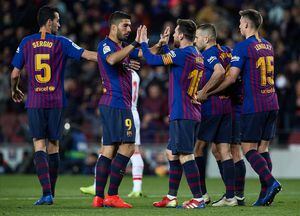Arturo Vidal ingresó desde la banca en la contundente goleada de Barcelona sobre Eibar