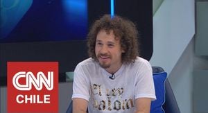Famoso youtuber Luisito Comunica en picada contra CNN Chile: "No dejaré que me roben de esta manera"