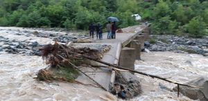 Colapsa puente en San Marcos por fuerte lluvia