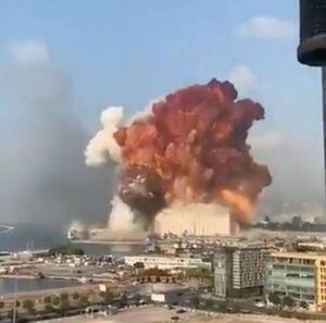Imágenes impactantes: enorme explosión en pleno Beirut