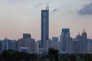 Rascacielo de China tambalea sin ninguna razón y desata el pánico