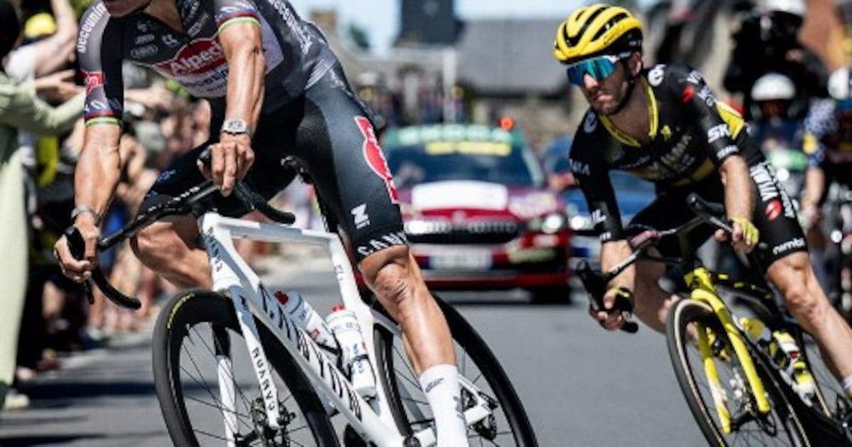 Van der Poel surprises in the Tour and snatches the yellow leader’s jersey from Pogacar by one second