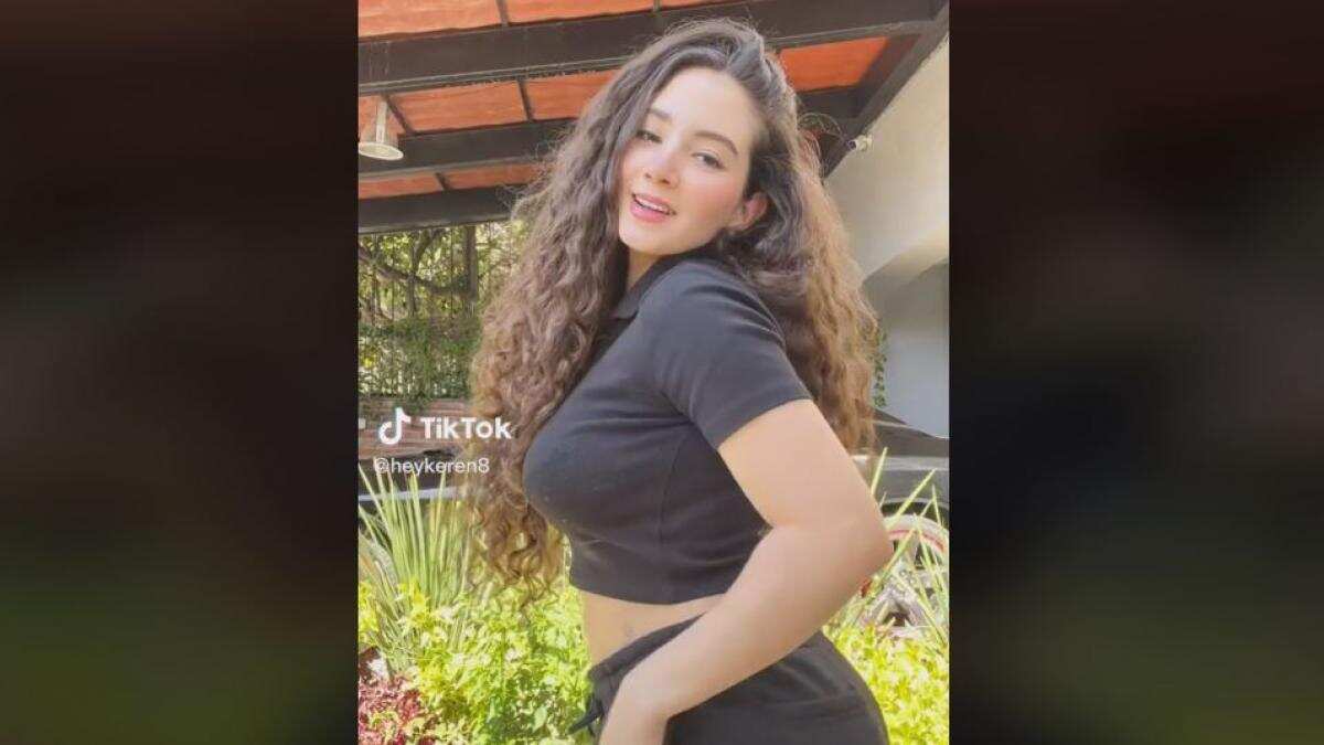 Keren Canelón, una joven tiktoker, creó polémica con sus seguidores, al asegurar que fue abuela a los 22 años.
