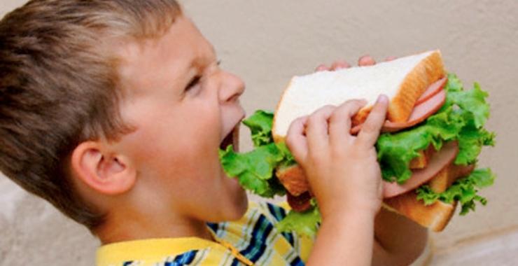 Para presevar el sándwich, no le pongas nada pesado encima.