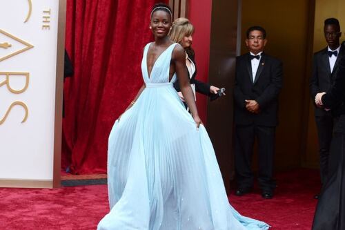 Los 5 vestidos más icónicos de los Oscar