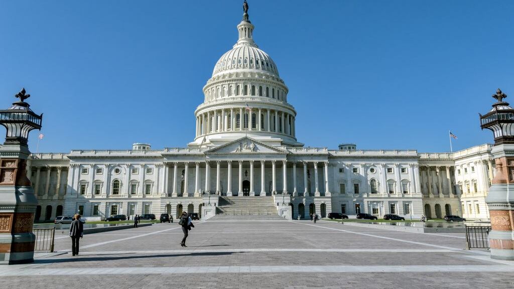 Ante el Congreso en Washington presentaron la Ley de la Dignidad.