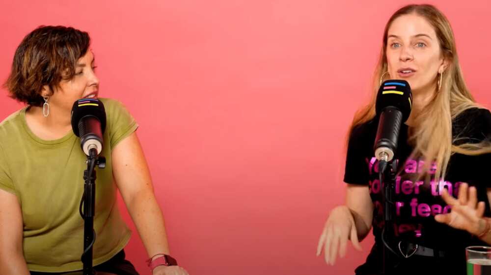 Alison Mandel y Chiqui Aguayo | Captura: Emisor Podcasting