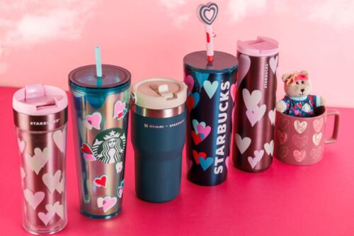 ¿Llegan las bebidas coquette a Starbucks? Este es el nuevo menú dedicado al Día de los Enamorados