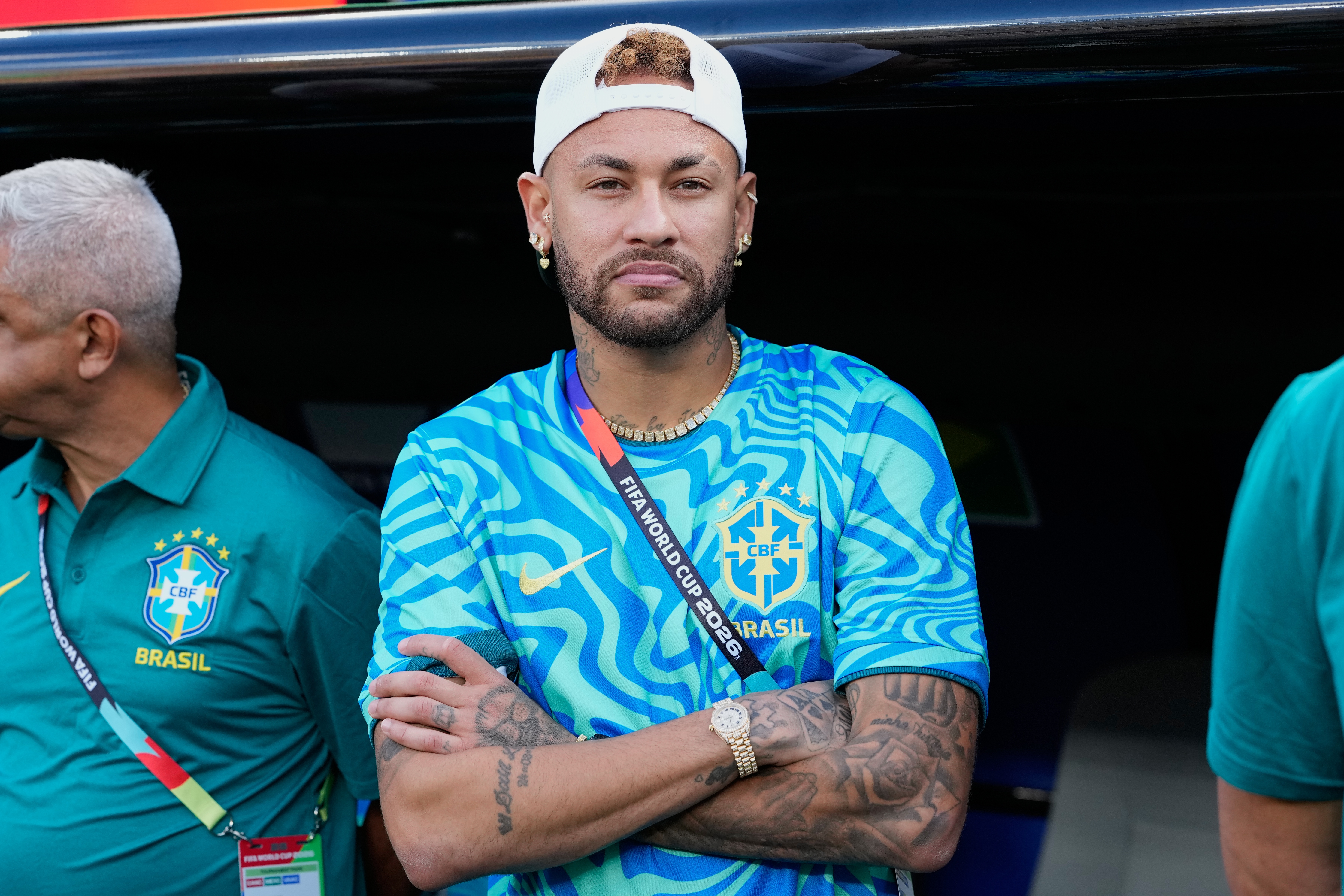 Neymar se quedó en la banca ante Marruecos.