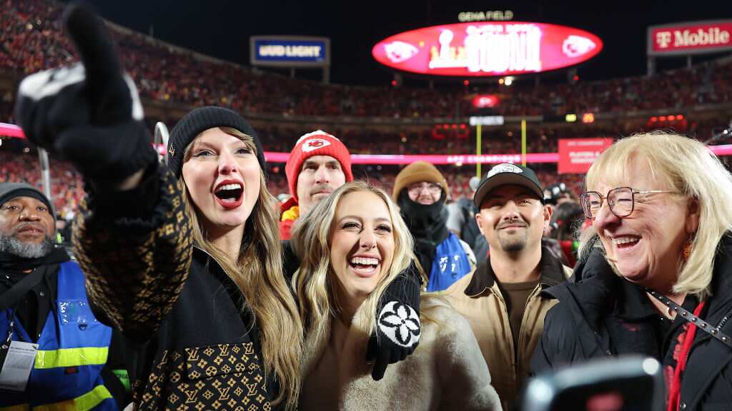 Taylor Swift y Brittany Mahomes