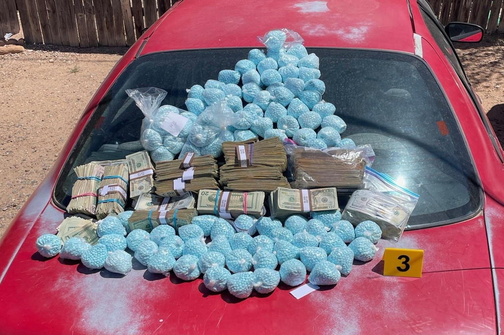 DEA se encuentra bajo presión por manejo de cargamentos de fentanilo que inundaron EE. UU.