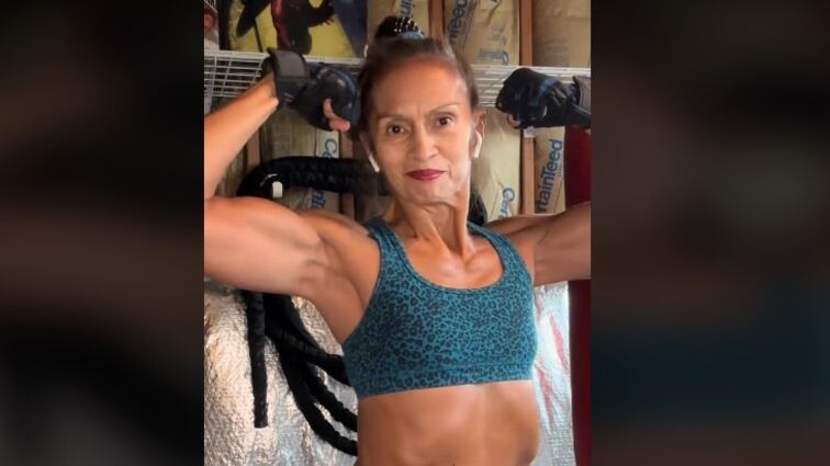 Stephanie dice que ha ido aumentando de peso en sus ejercicios a medida que ha ido avanzando de edad