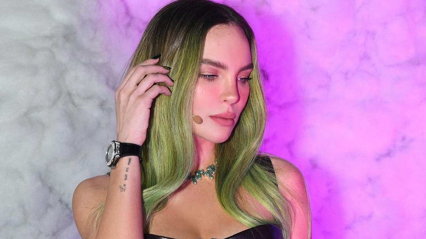 Cómo cuidar el cabello teñido con colores fantasía como el de BelindaBelinda es todo un ícono de estilo