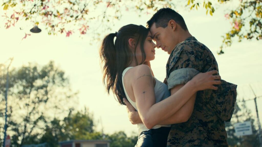 Purple Hearts se encuentra en Netflix