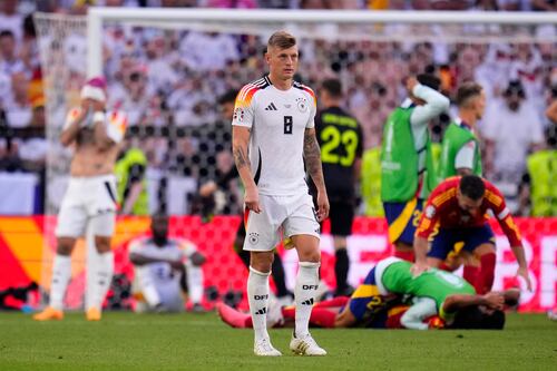 Las tristes últimas fotos de Toni Kroos como profesional luego de la eliminación de Alemania