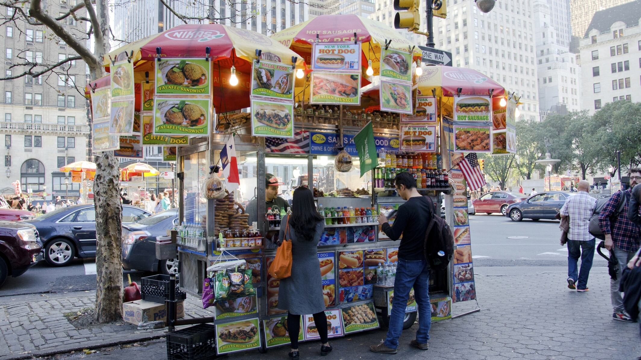 Cada zona tiene sus requisitos para permitir la venta de comida en las calles.