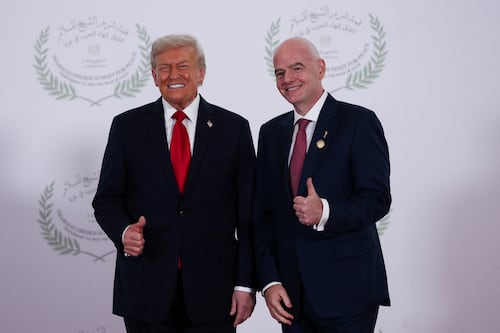 Trump aumenta sus amenazas contra la organización del Mundial 2026 mientras Infantino guarda silencio