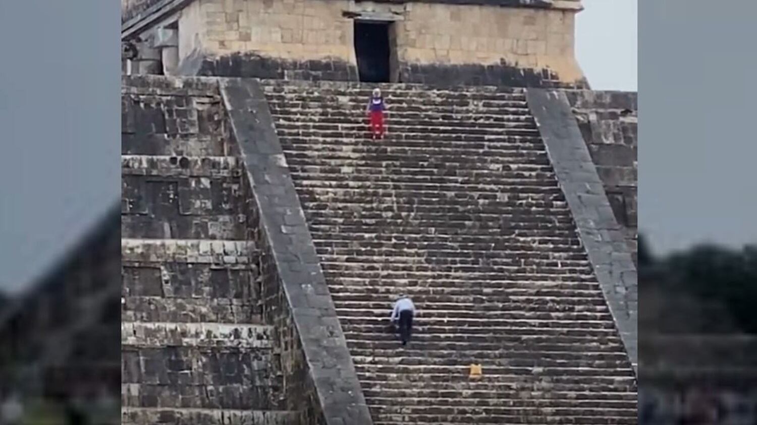 Mujer que bailo en las piramides sagradas | Foto: Cortesía