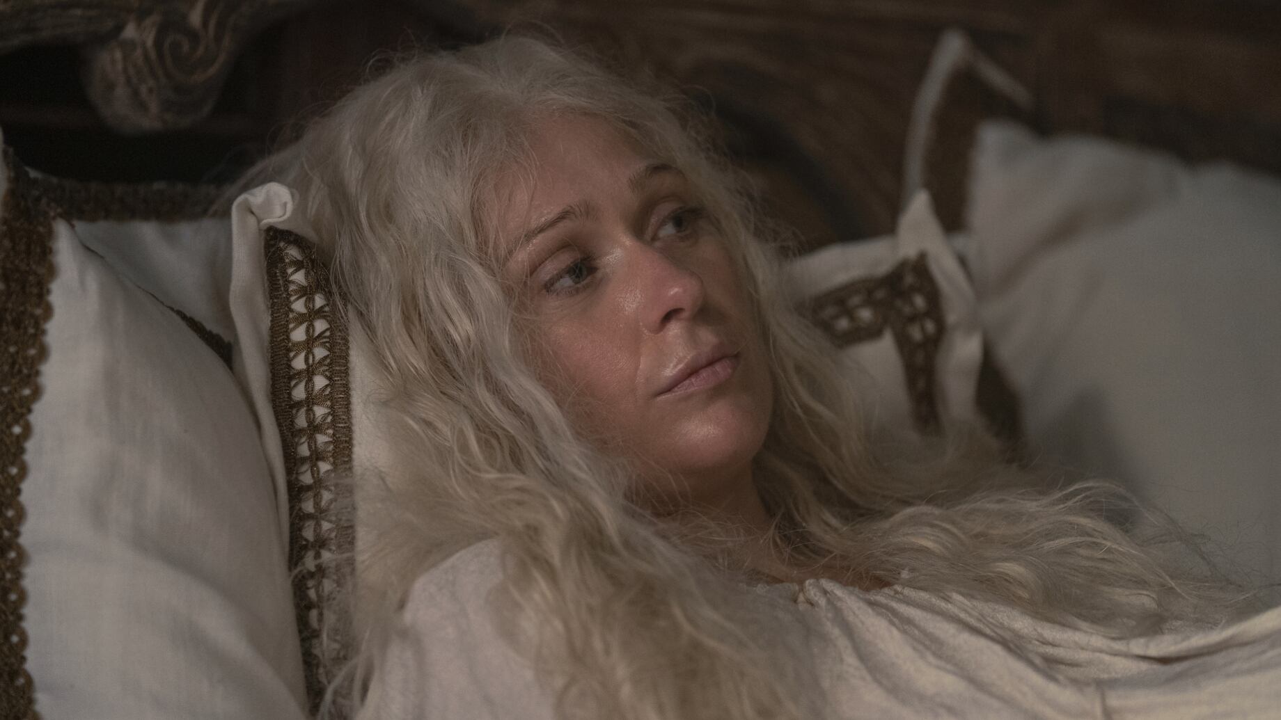 Levando em consideração que a primeira temporada da série demorou 10 meses para ser filmada e que os trabalhos de pós-produção e efeitos visuais, que começam em janeiro, ainda estão acontecendo, estima-se de que uma segunda temporada comece a ser filmada no próximo ano.