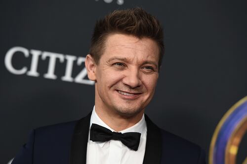Jeremy Renner vendió en $12.4 millones de dólares su casa en Los Ángeles
