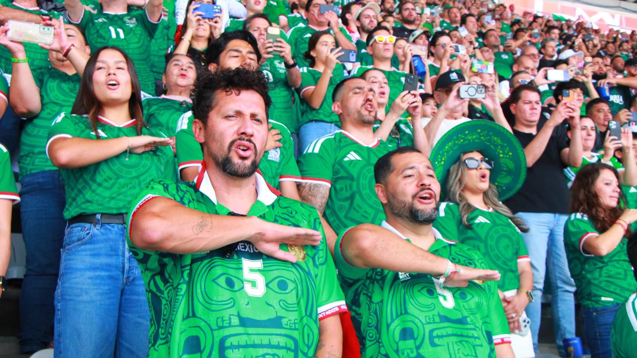 El Himno Nacional en la inauguración de la fiesta mundialista