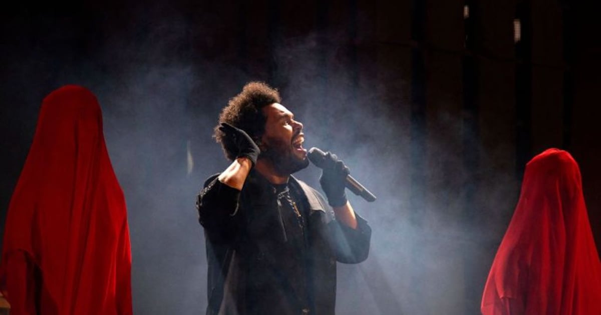 The Weeknd lanzó un adelanto de lo que será su nueva producción músical ...