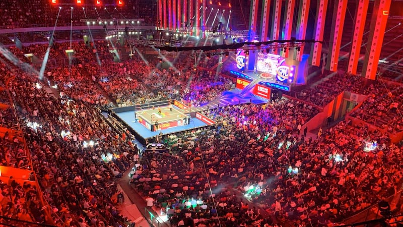 En redes sociales corre el rumor de que la Catedral de la lucha libre llevará el mote de un banco.