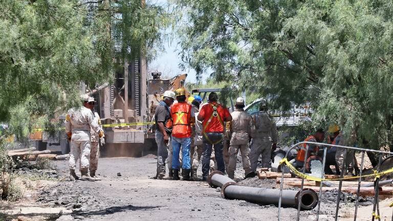 Ya cumplieron una semana atrapados en la mina