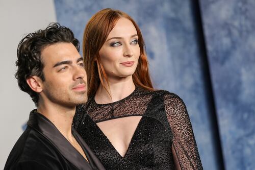 Sophie Turner y Joe Jonas oficialmente firman su divorcio