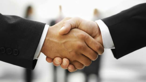 La Asociación de Profesionales Latinos tiene nuevo líder.