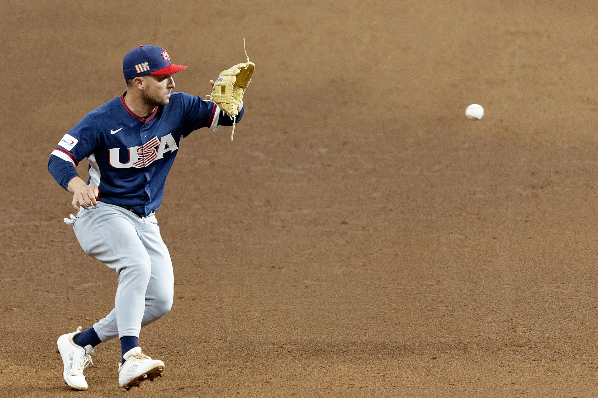 Estados Unidos derrota a Canadá y se medirá a República Dominicana en semifinales