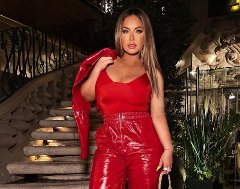 Chiquis Rivera no nombró a alguien en particular, pero le respondió a sus críticos con varios mensajes en Twitter.