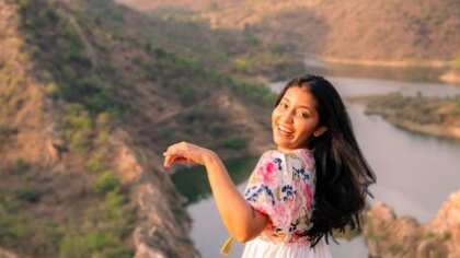 Influencer de viajes muere luego de caer más de 100 metros