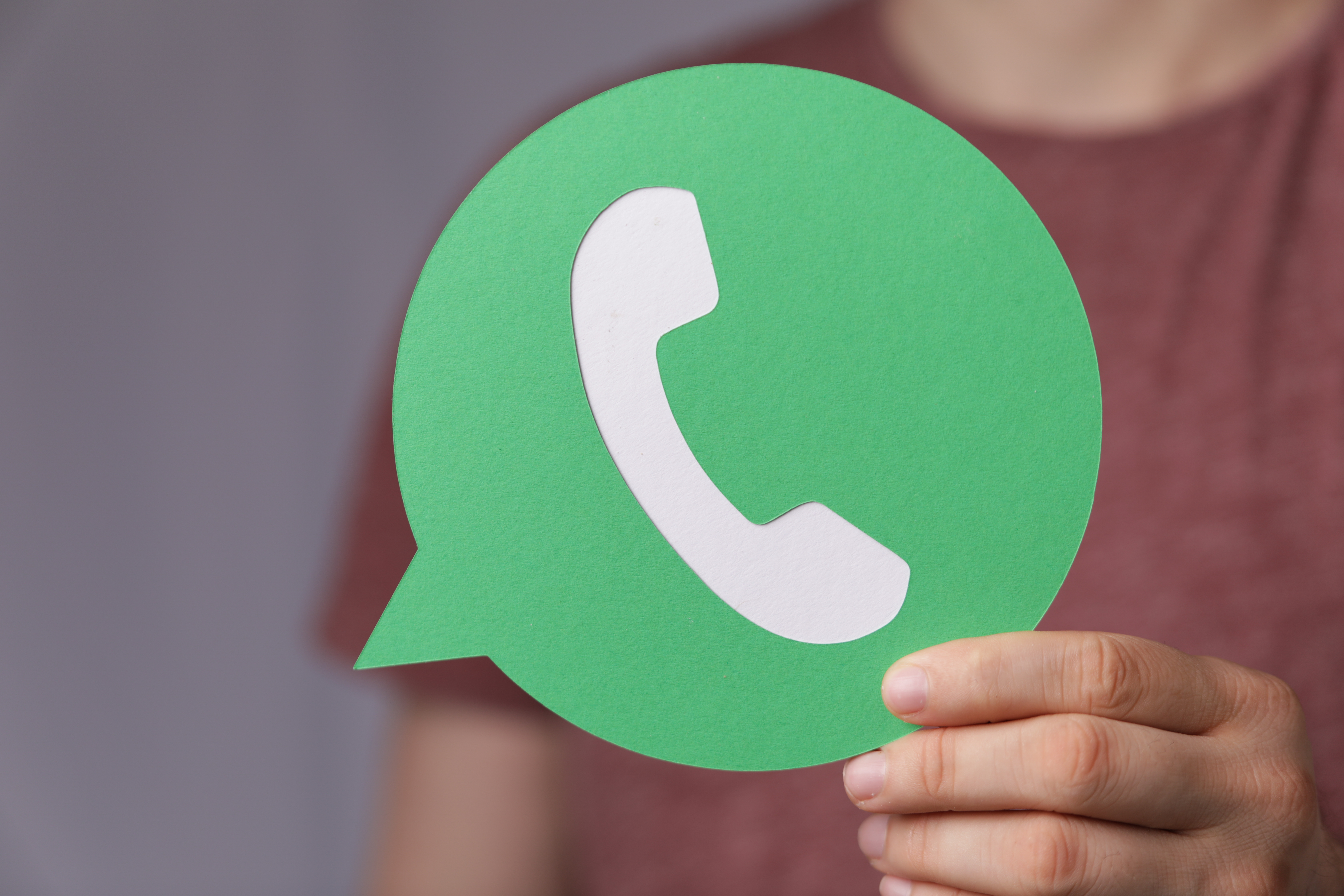 ¿Hay cambios en WhatsApp? Así es “Liquid Glass” y cómo saber si tu celular lo tiene