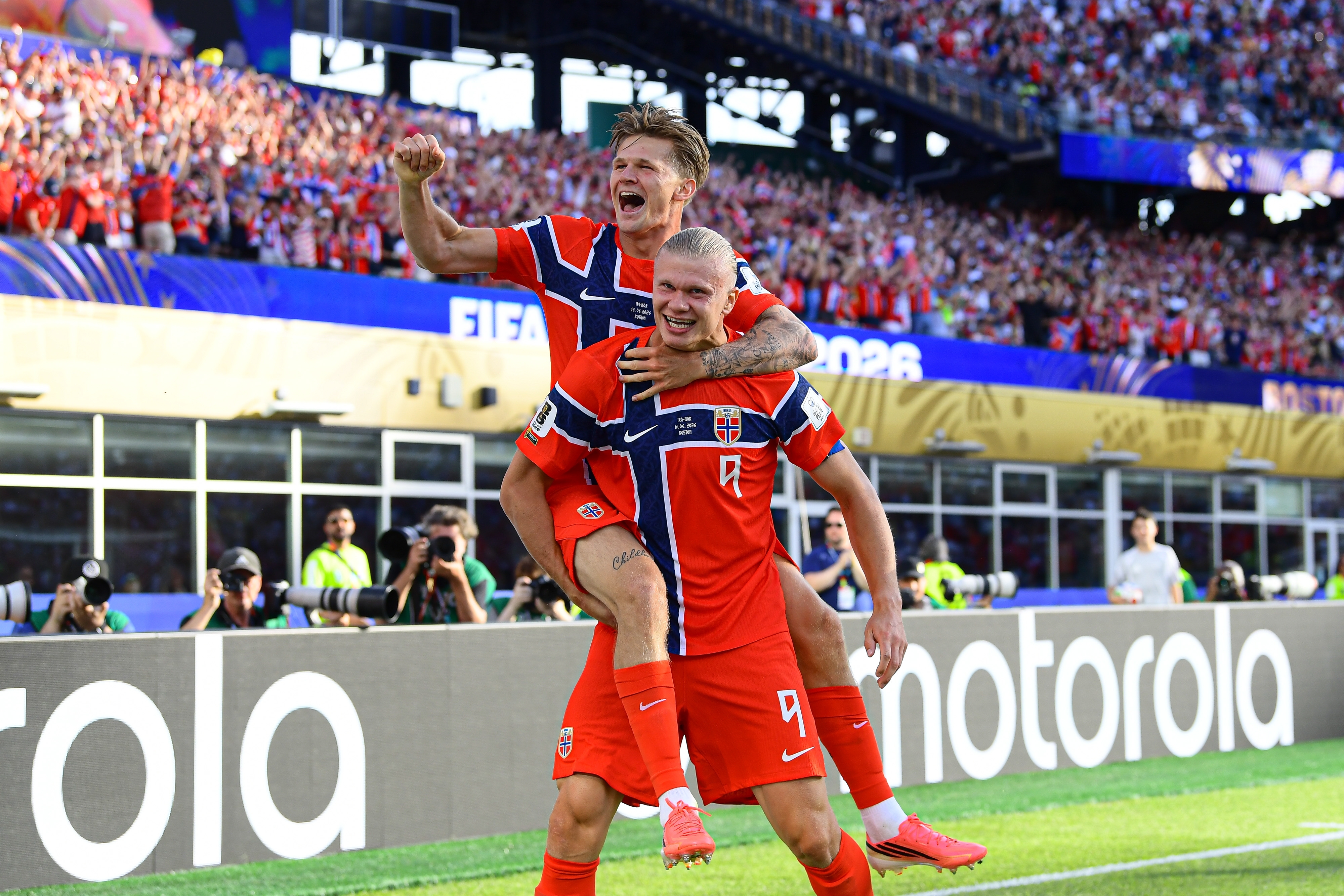 Noruega gana en su debut del Mundial