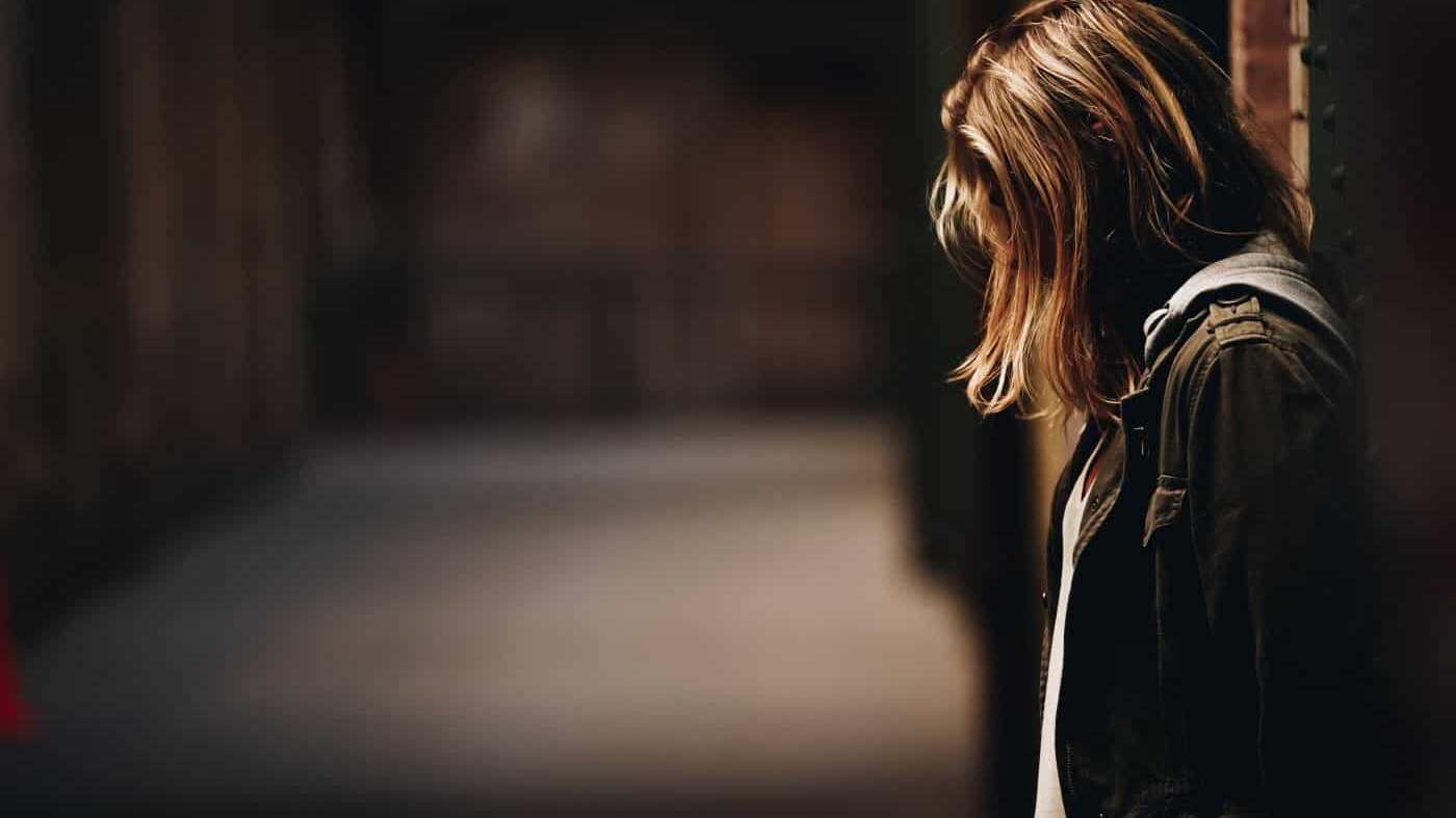 Las personas co fobia social tienen dificultades para conseguir trabajo.