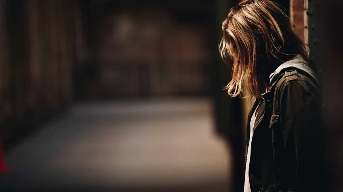 Las personas co fobia social tienen dificultades para conseguir trabajo.