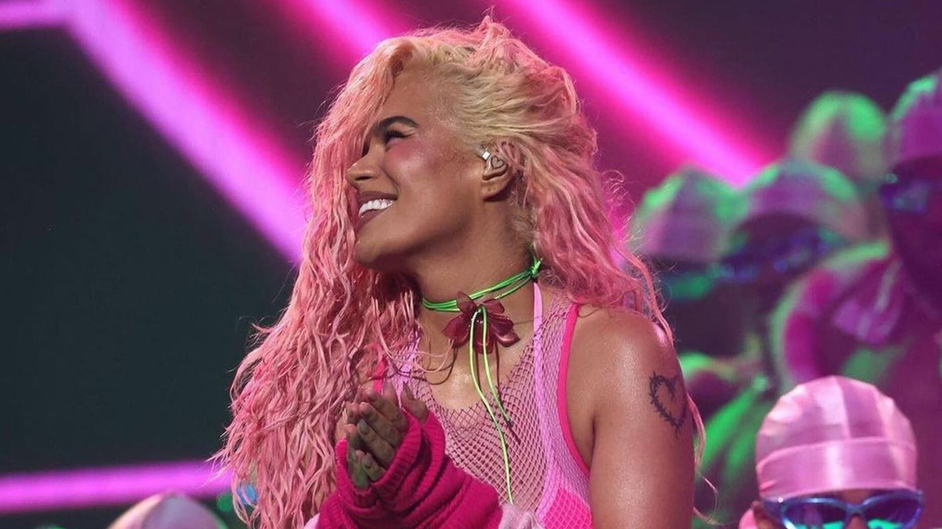 Siempre es muy creativa con sus looks