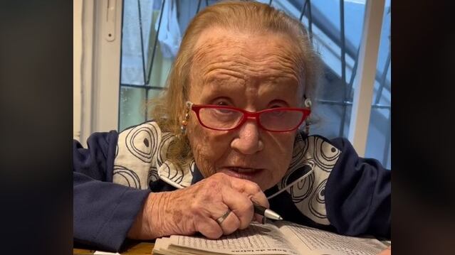 Abuelita viral