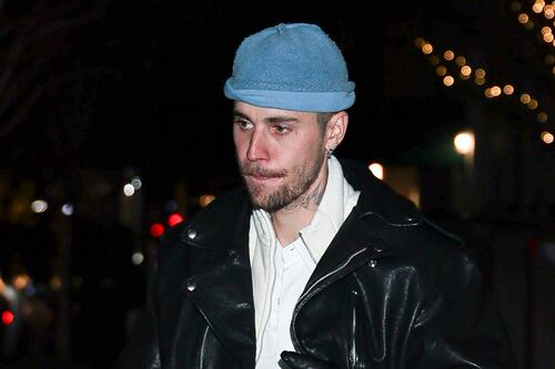 Justin Bieber se refiere a sí mismo como un “fraude” en un devastador post en sus redes sociales