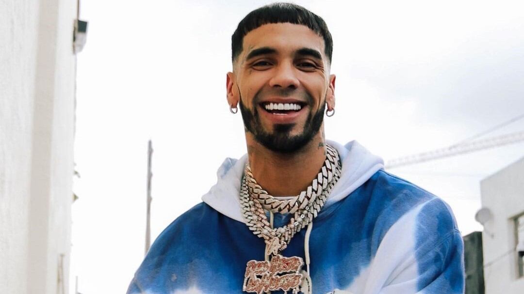 Según los seguidores a Anuel se le está saliendo de las manos las indirectas a Karol G y Feid, pues consideran que ya es acoso.